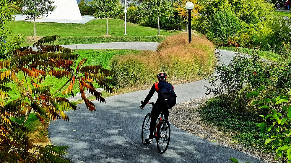 Cycling along Ottawa River Pathway