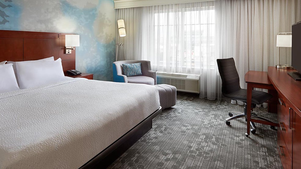 Courtyard by Marriott Ottawa Downtown