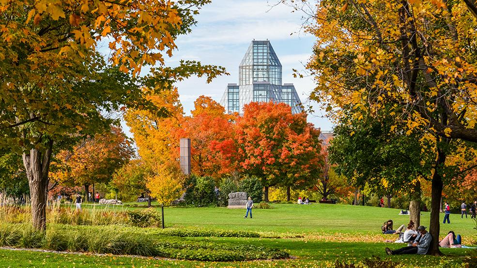 National Gallery of Canada, Fall, Major's Hill Park