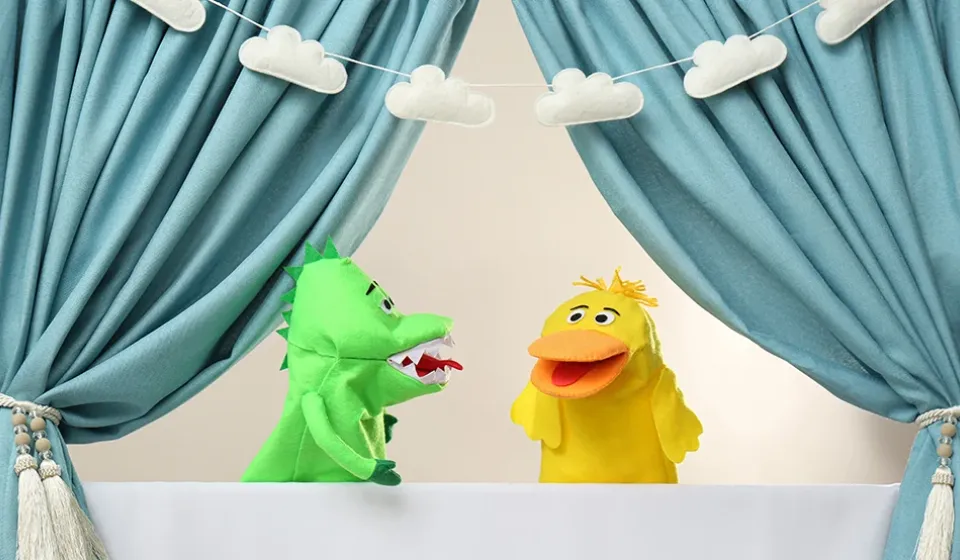 Puppets Up!