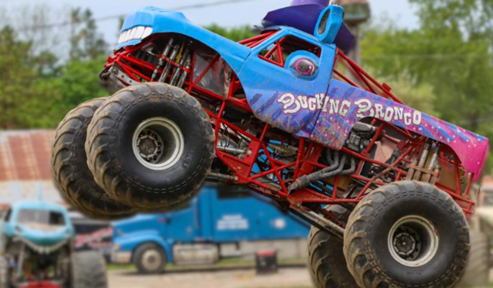 Monster Trucks All Out