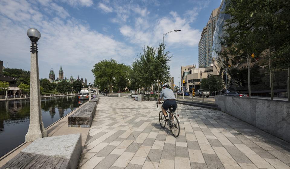 Cycling along the Rideau Canal