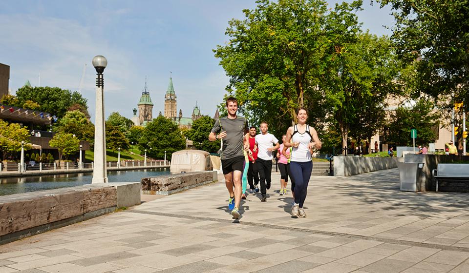 Runners along Rideau Canal