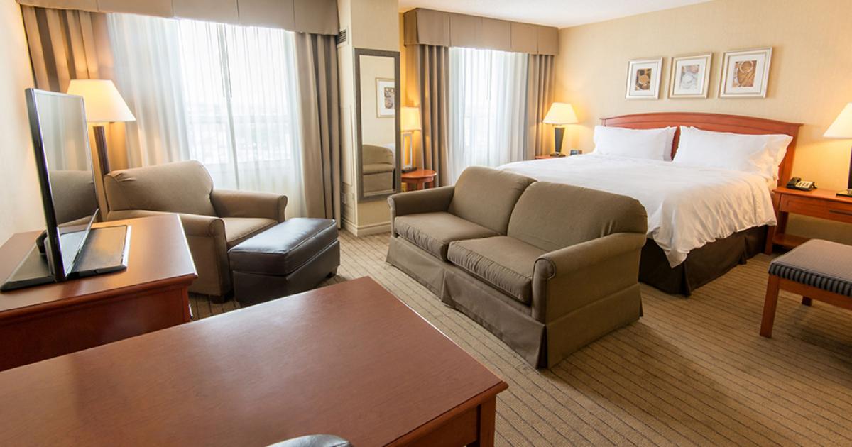 Holiday Inn & Suites Ottawa Kanata | Ottawa Tourism